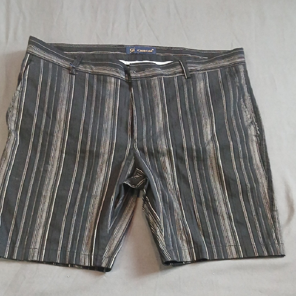 Chaps Men's Striped Black Shorts